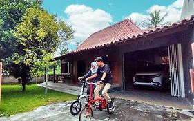Ndalem Arsita Yogyakarta